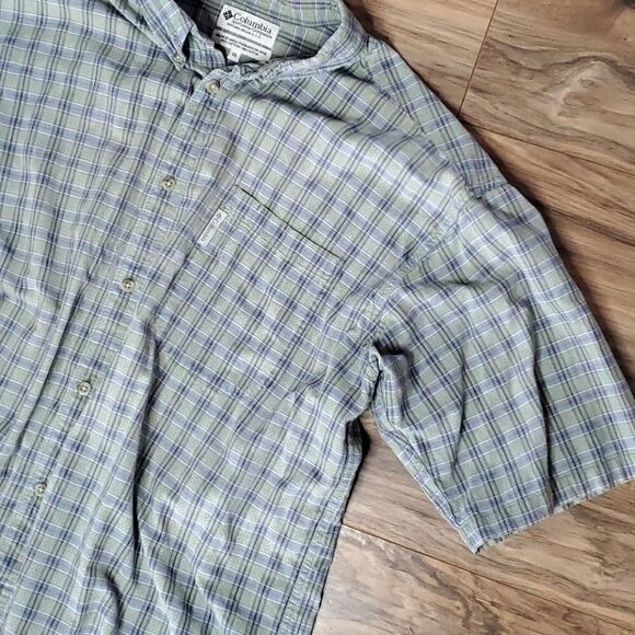 Columbia | Mems Button-down Shirt - Picture 2 of 4